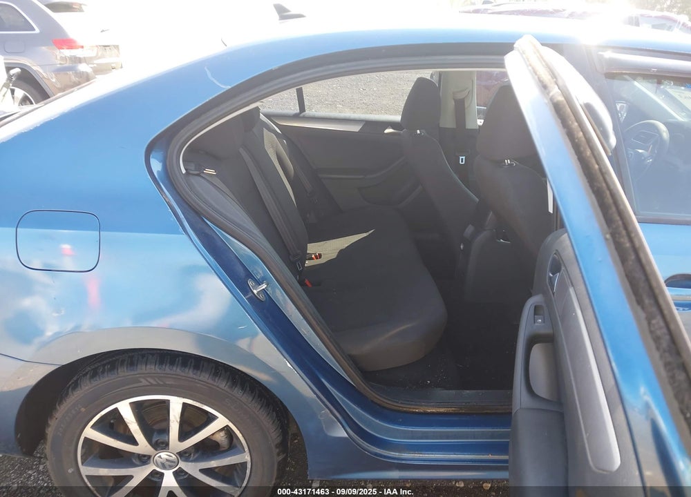2016 VOLKSWAGEN JETTA VIN: 3VWD67AJ0GM345274