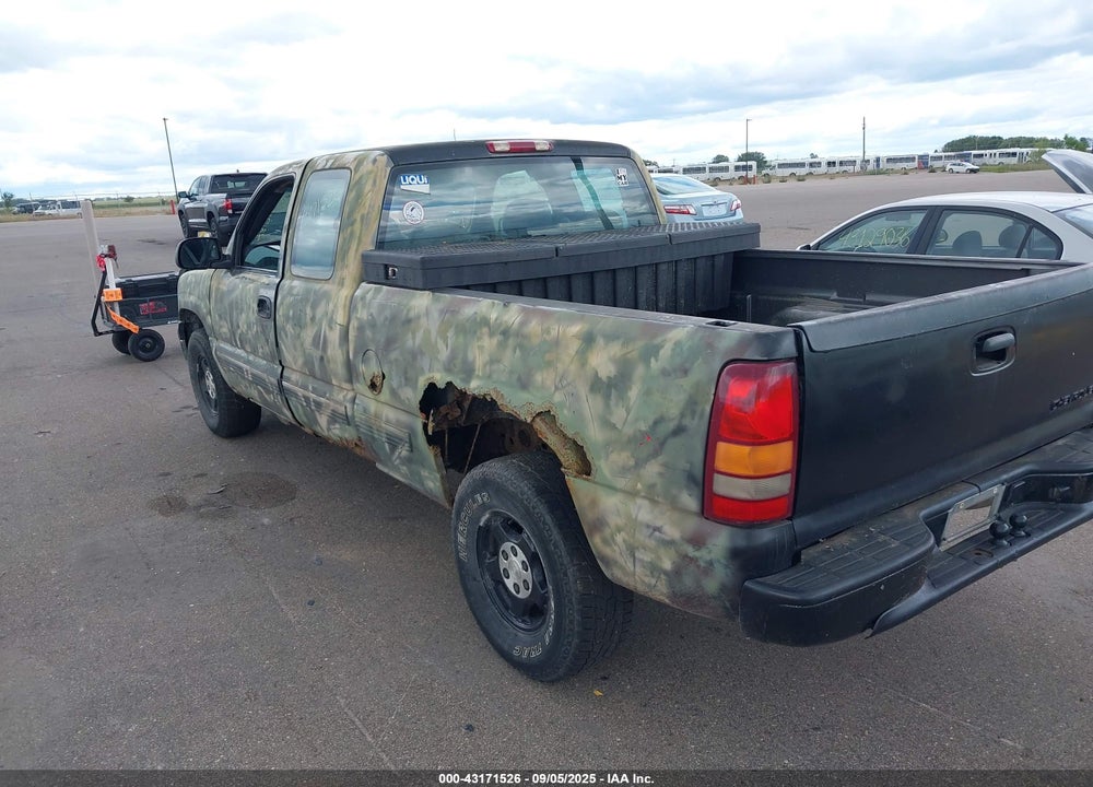 2000 CHEVROLET SILVERADO 1500 VIN: 2GCEK19V9Y1172371