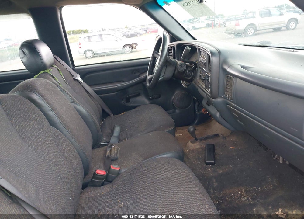 2000 CHEVROLET SILVERADO 1500 VIN: 2GCEK19V9Y1172371
