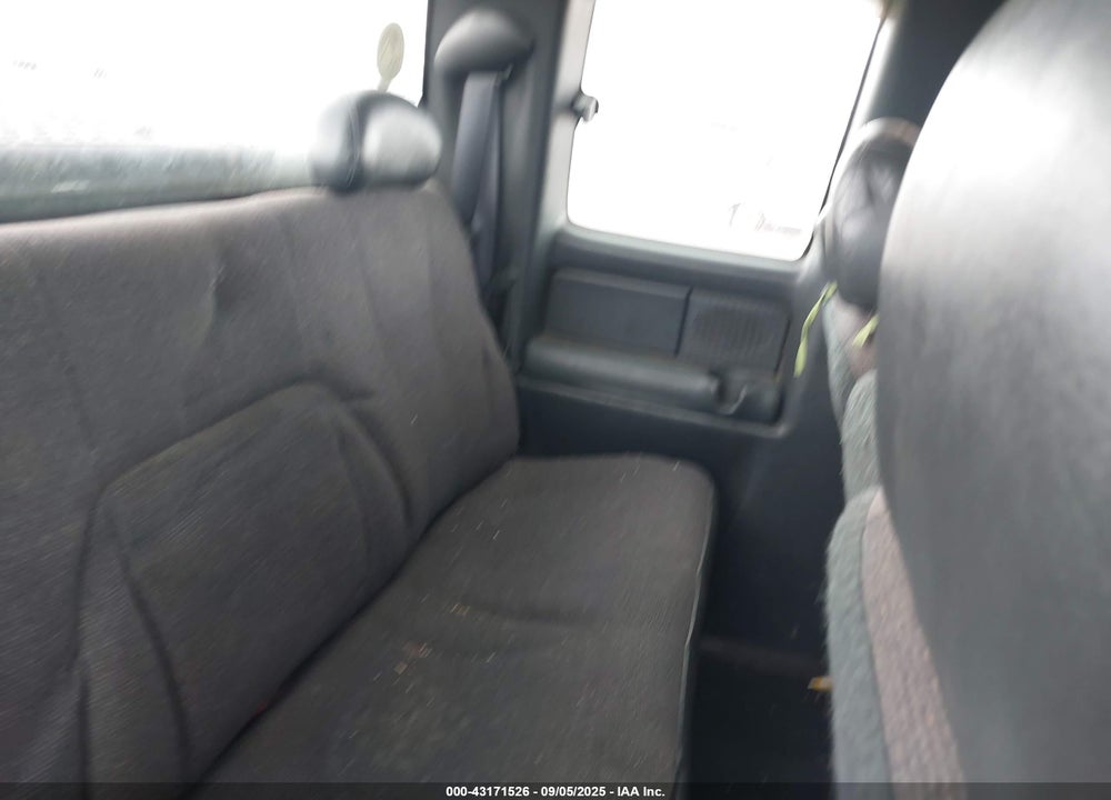 2000 CHEVROLET SILVERADO 1500 VIN: 2GCEK19V9Y1172371