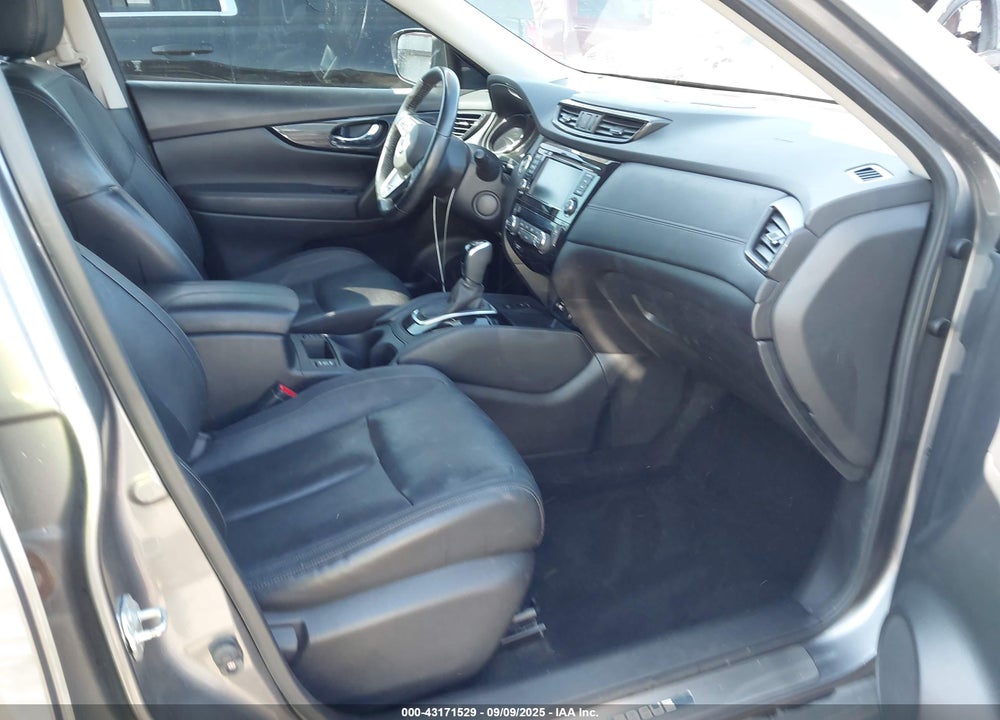 2018 NISSAN ROGUE VIN: JN8AT2MT4JW490585