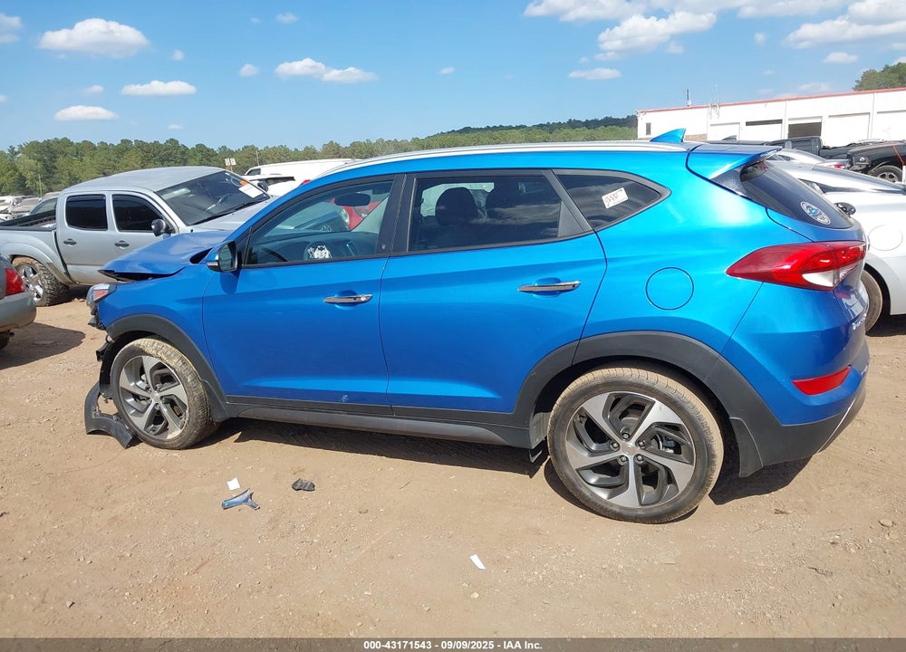 2016 HYUNDAI TUCSON VIN: KM8J33A25GU207950