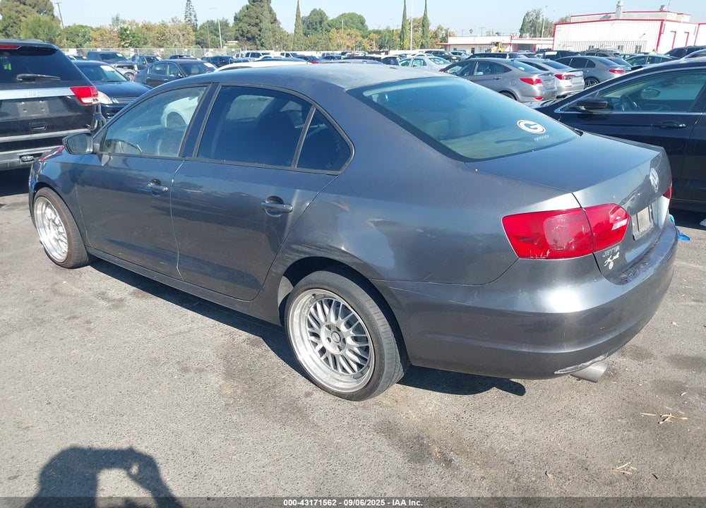2011 VOLKSWAGEN JETTA VIN: 3VW2K7AJ3BM011283