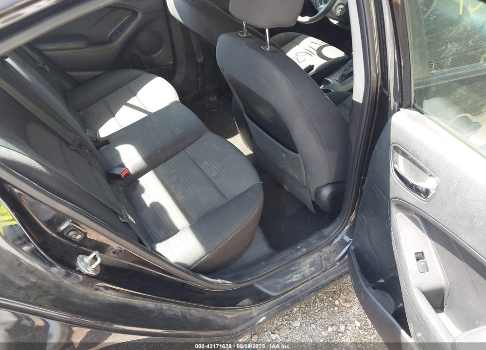 2015 KIA FORTE VIN: KNAFX4A61F5416051