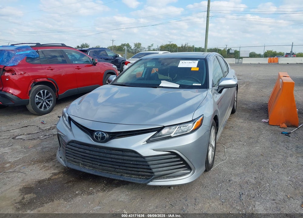 2022 TOYOTA CAMRY LE VIN: 4T1C11AK8NU638475