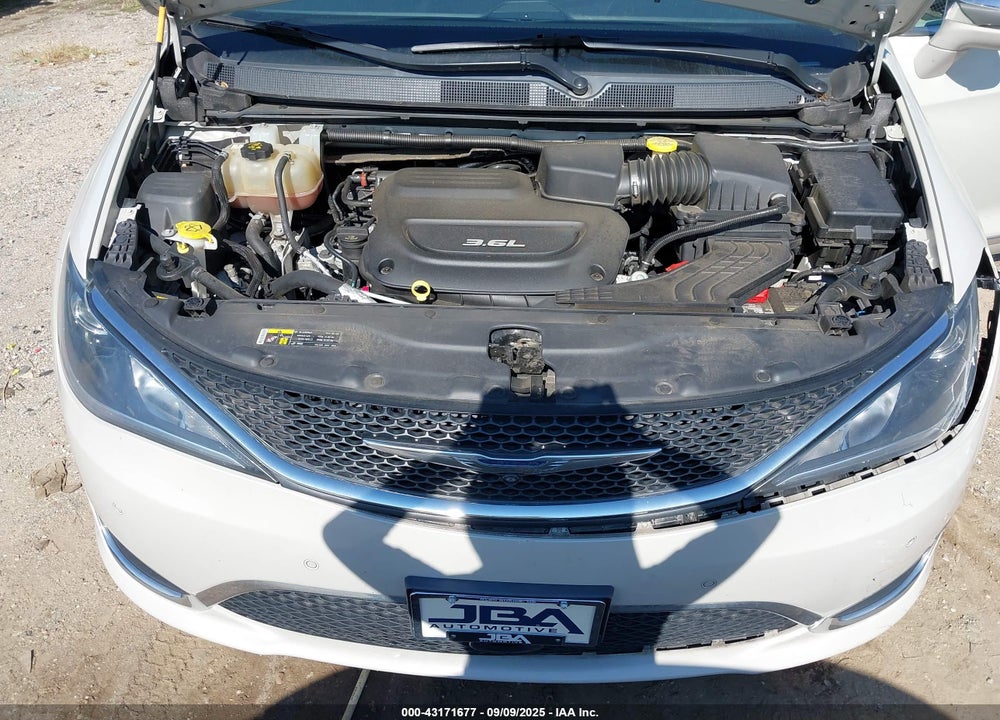 2017 CHRYSLER PACIFICA LIMITED VIN: 2C4RC1GG6HR650699