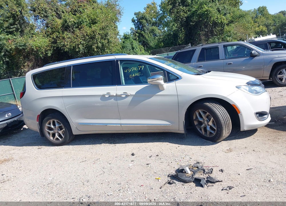 2017 CHRYSLER PACIFICA LIMITED VIN: 2C4RC1GG6HR650699