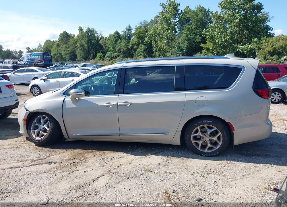 2017 CHRYSLER PACIFICA LIMITED VIN: 2C4RC1GG6HR650699