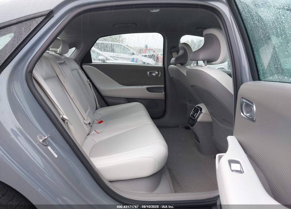 2023 HYUNDAI IONIQ 6 VIN: KMHM34AA1PA050445