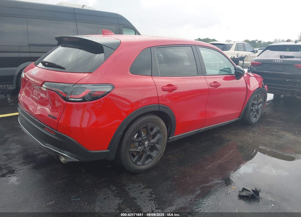 2025 HONDA HR-V VIN: 3CZRZ2H56SM752563