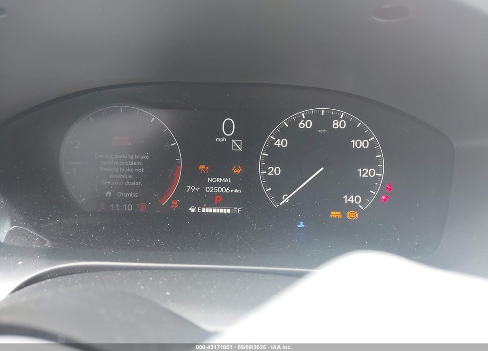2025 HONDA HR-V VIN: 3CZRZ2H56SM752563