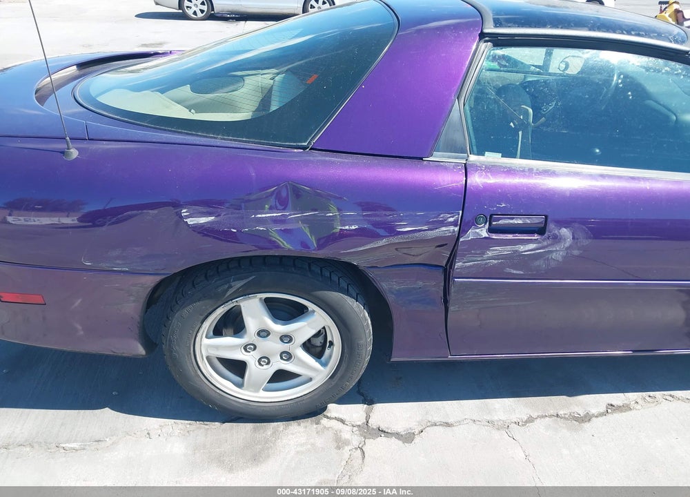 1998 CHEVROLET CAMARO VIN: 2G1FP22K0W2110742