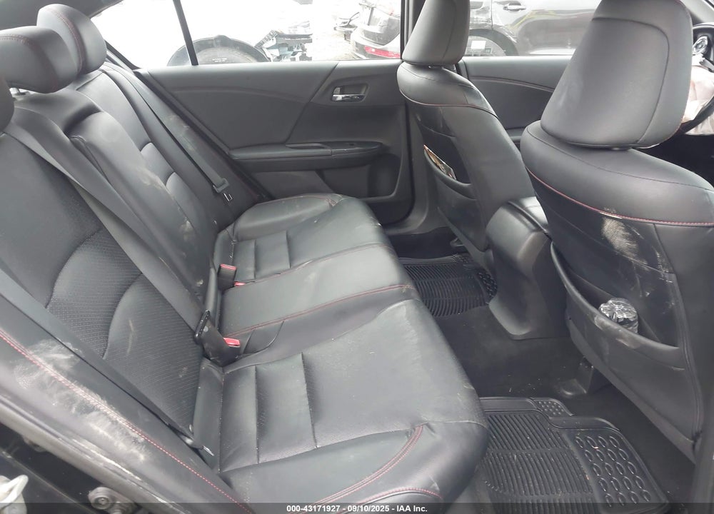 2017 HONDA ACCORD VIN: 1HGCR2F18HA087975