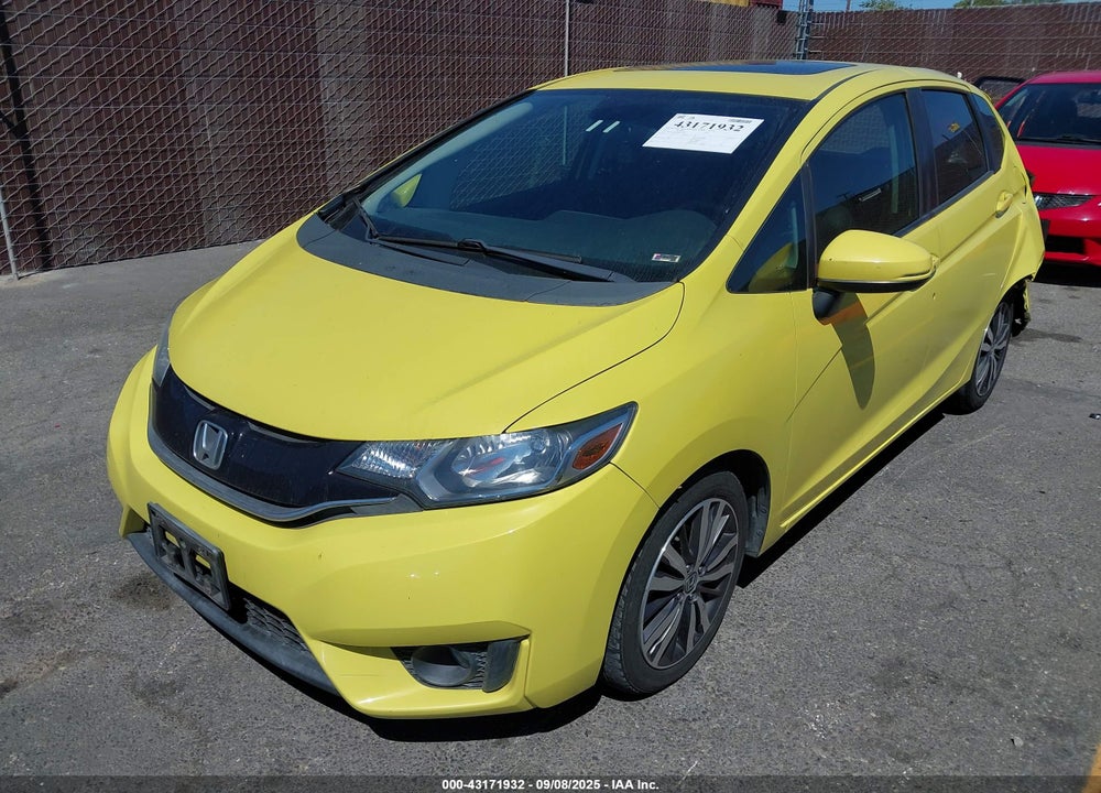 2015 HONDA FIT VIN: 3HGGK5H81FM735996