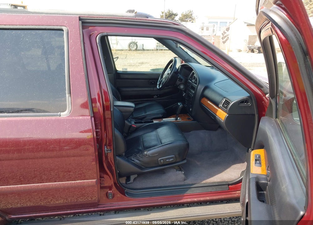 2003 NISSAN PATHFINDER LE VIN: JN8DR09YX3W823198