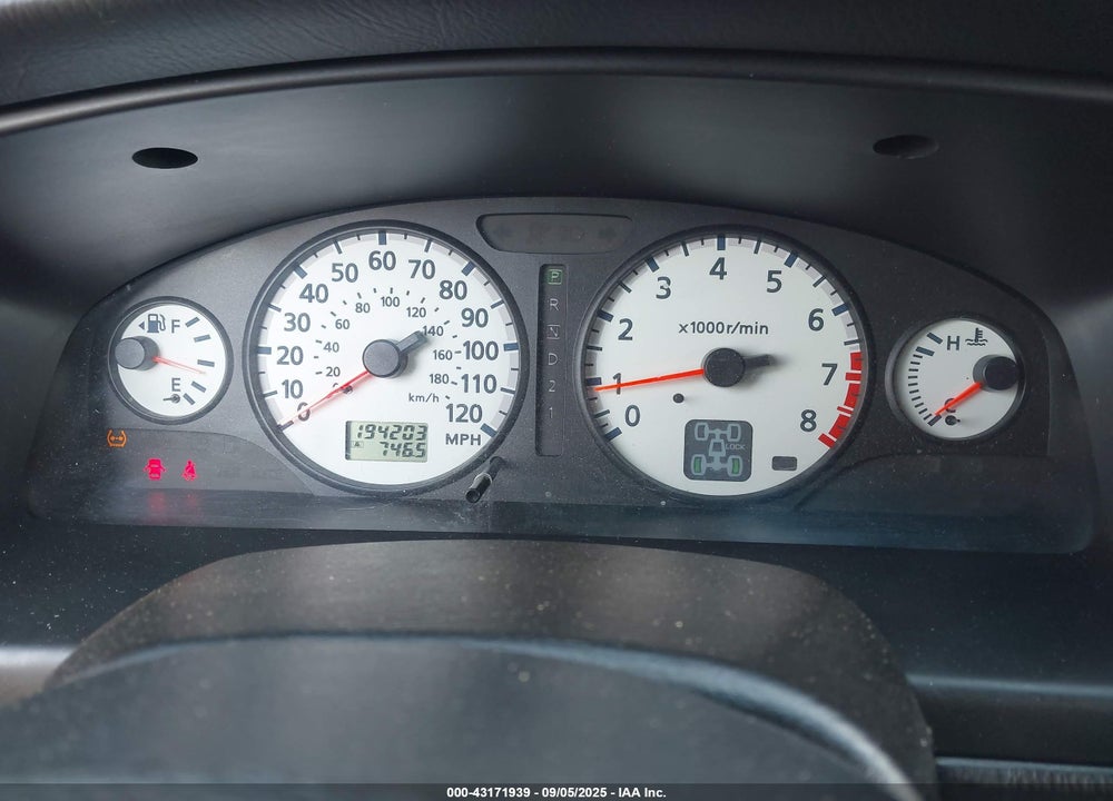 2003 NISSAN PATHFINDER LE VIN: JN8DR09YX3W823198