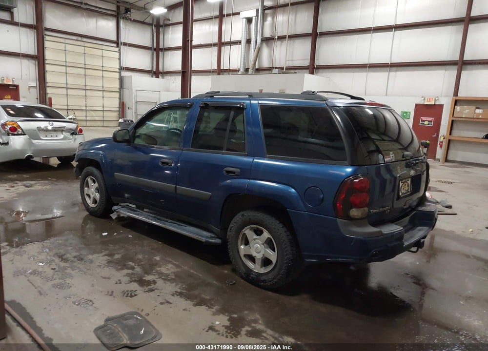 2005 CHEVROLET TRAILBLAZER LS VIN: 1GNDT13S552165430