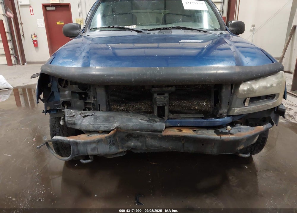 2005 CHEVROLET TRAILBLAZER LS VIN: 1GNDT13S552165430