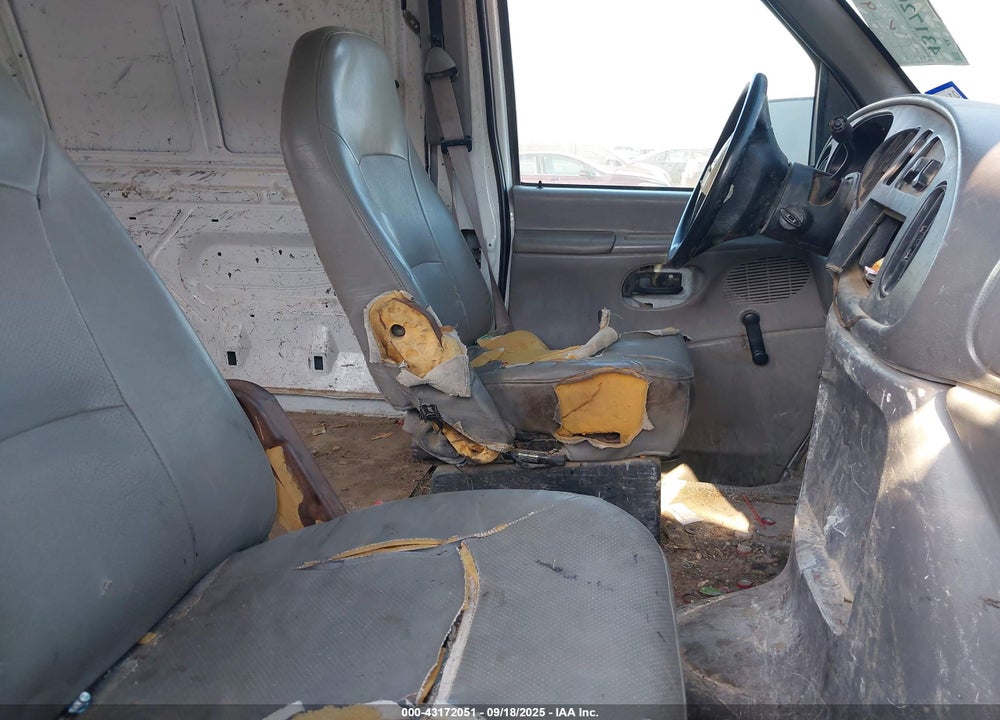 2001 FORD E-250 VIN: 1FTNE24L61HA21414