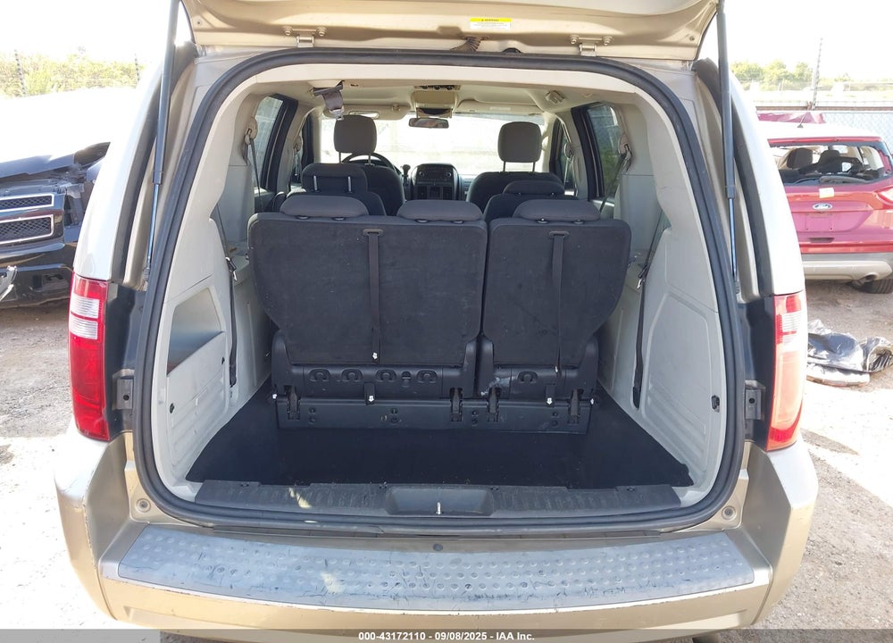 2009 DODGE GRAND CARAVAN VIN: 2D8HN44EX9R566060