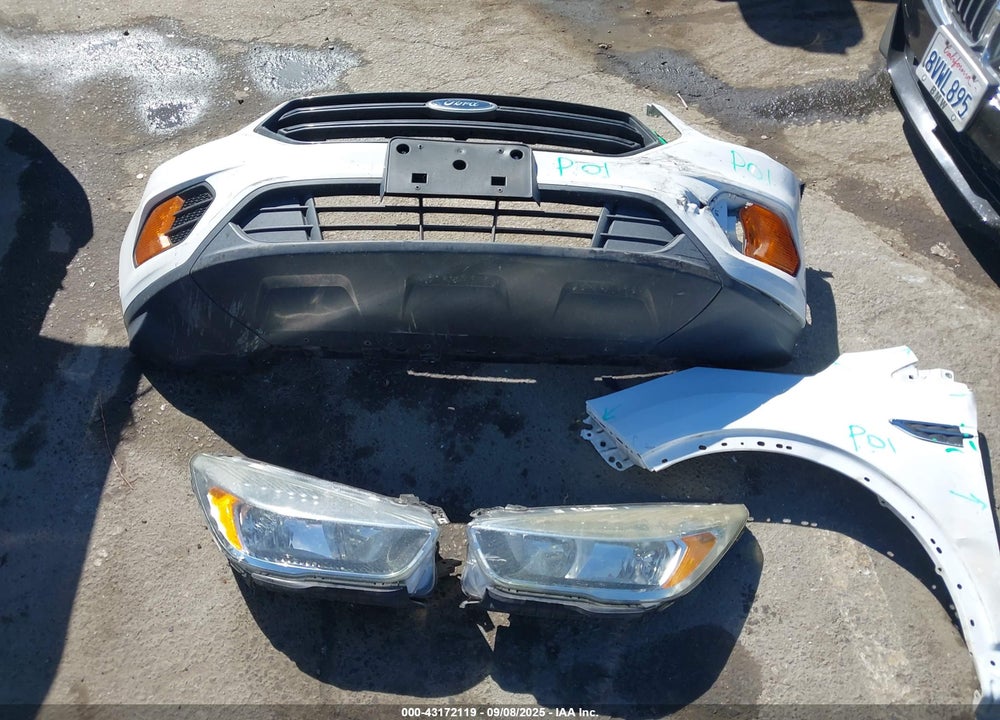2017 FORD ESCAPE VIN: 1FMCU0F79HUC60872