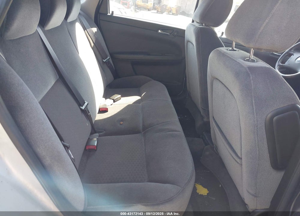2010 CHEVROLET IMPALA VIN: 2G1WB5EN4A1221735