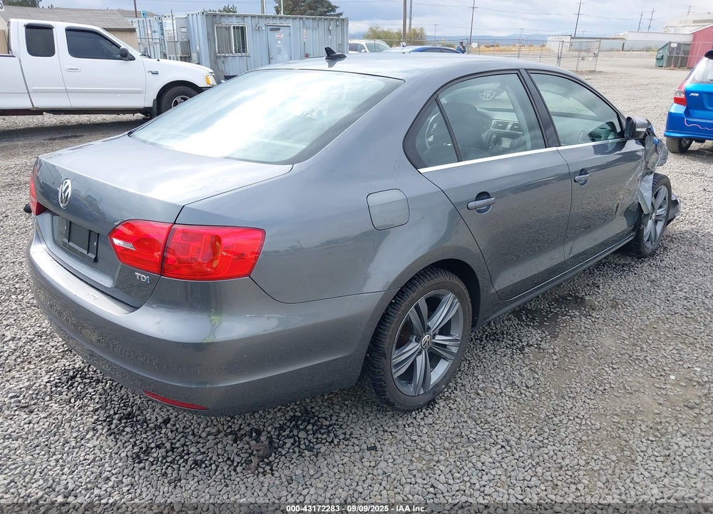 2014 VOLKSWAGEN JETTA VIN: 3VWLL7AJ0EM391852