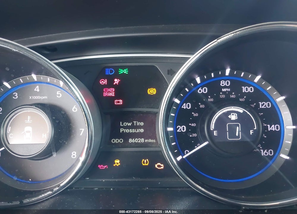 2014 HYUNDAI SONATA VIN: 5NPEB4AC5EH946637