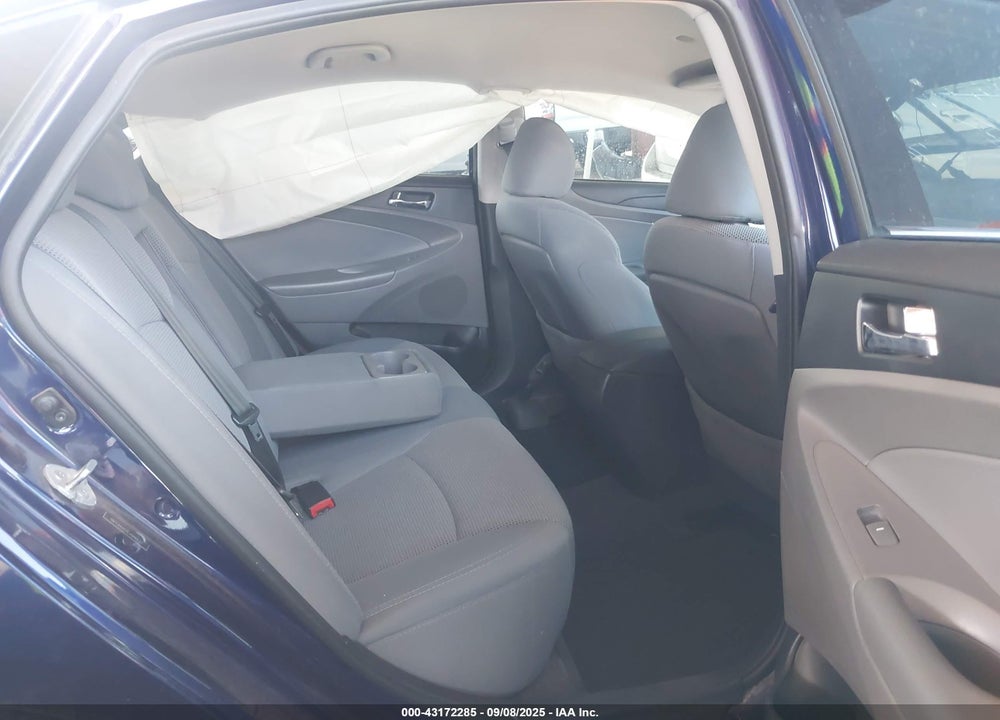 2014 HYUNDAI SONATA VIN: 5NPEB4AC5EH946637