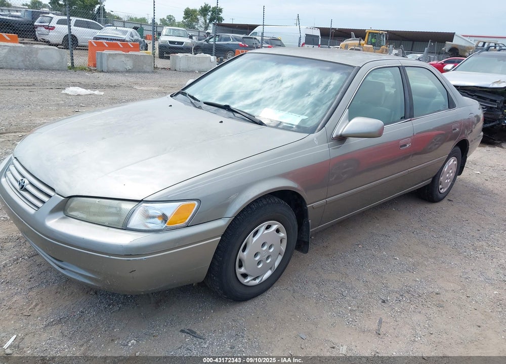 1998 TOYOTA CAMRY LE VIN: JT2BG22K0W0147127