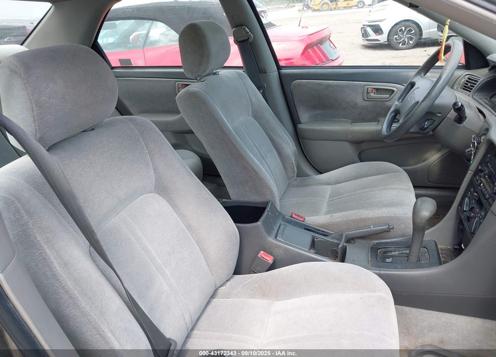 1998 TOYOTA CAMRY LE VIN: JT2BG22K0W0147127