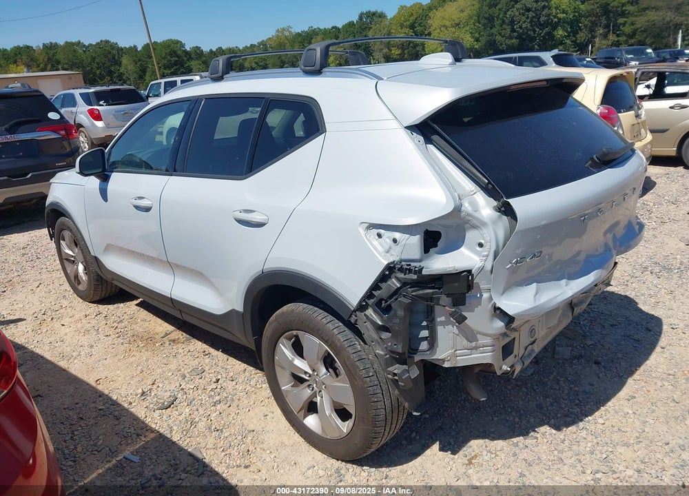 2021 VOLVO XC40 VIN: YV4162UK9M2458993