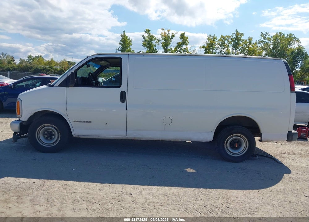2002 GMC SAVANA STANDARD VIN: 1GTFG25MX21153088