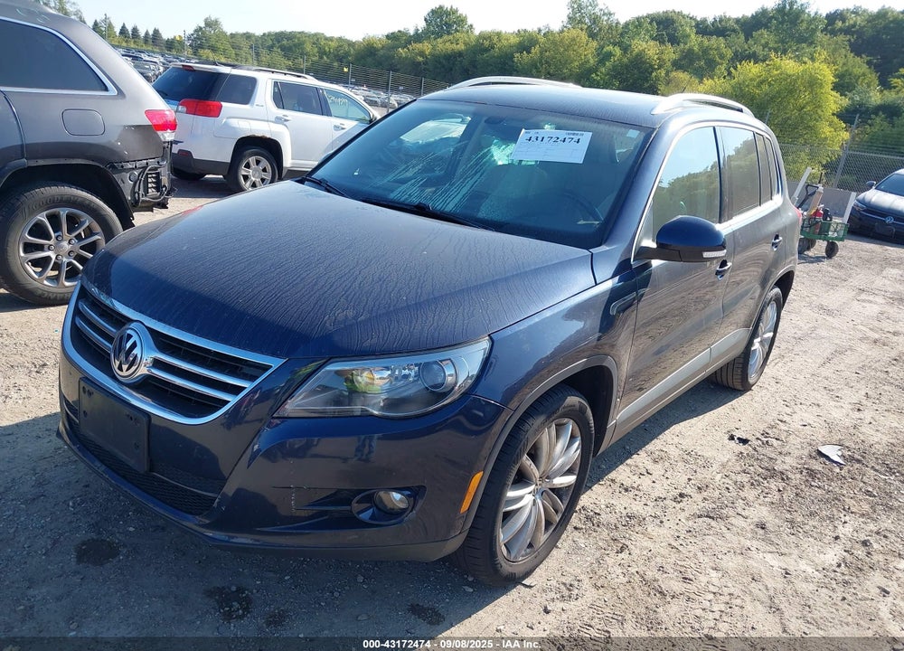 2011 VOLKSWAGEN TIGUAN VIN: WVGBV7AX0BW537249