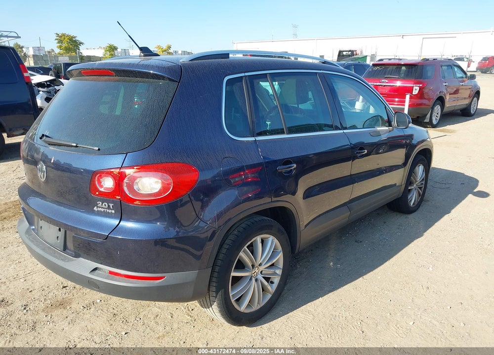 2011 VOLKSWAGEN TIGUAN VIN: WVGBV7AX0BW537249
