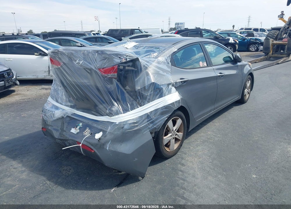 2013 HYUNDAI ELANTRA VIN: 5NPDH4AE6DH342671