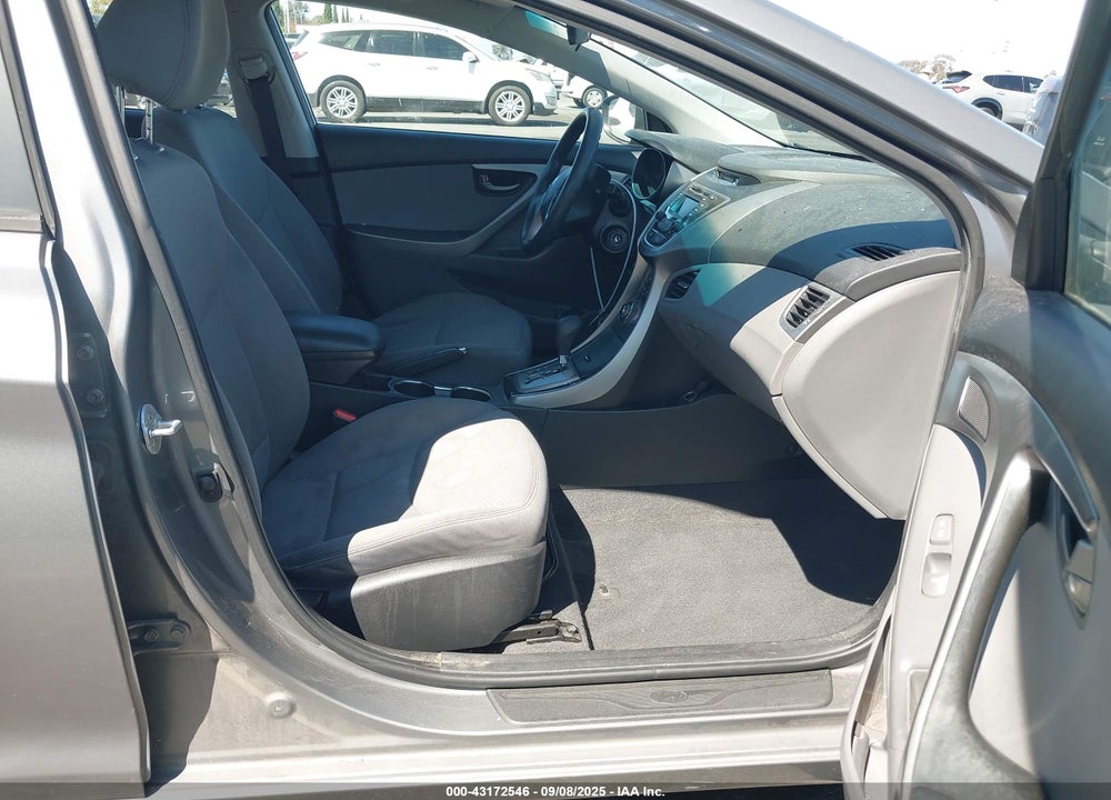 2013 HYUNDAI ELANTRA VIN: 5NPDH4AE6DH342671