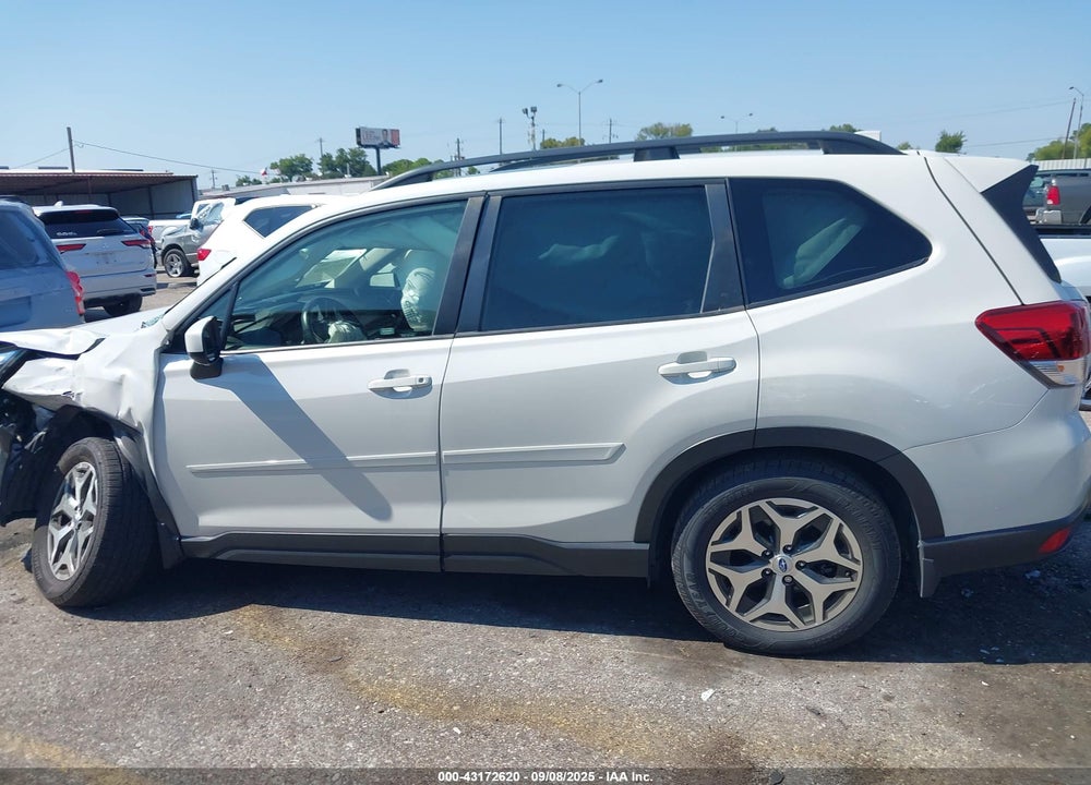 2021 SUBARU FORESTER VIN: JF2SKAJC1MH460763