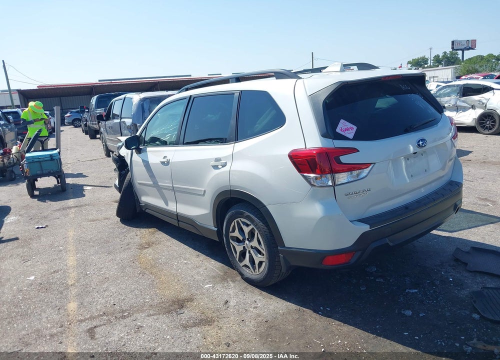 2021 SUBARU FORESTER VIN: JF2SKAJC1MH460763