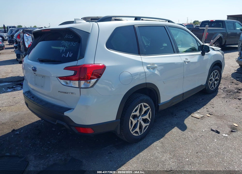 2021 SUBARU FORESTER VIN: JF2SKAJC1MH460763