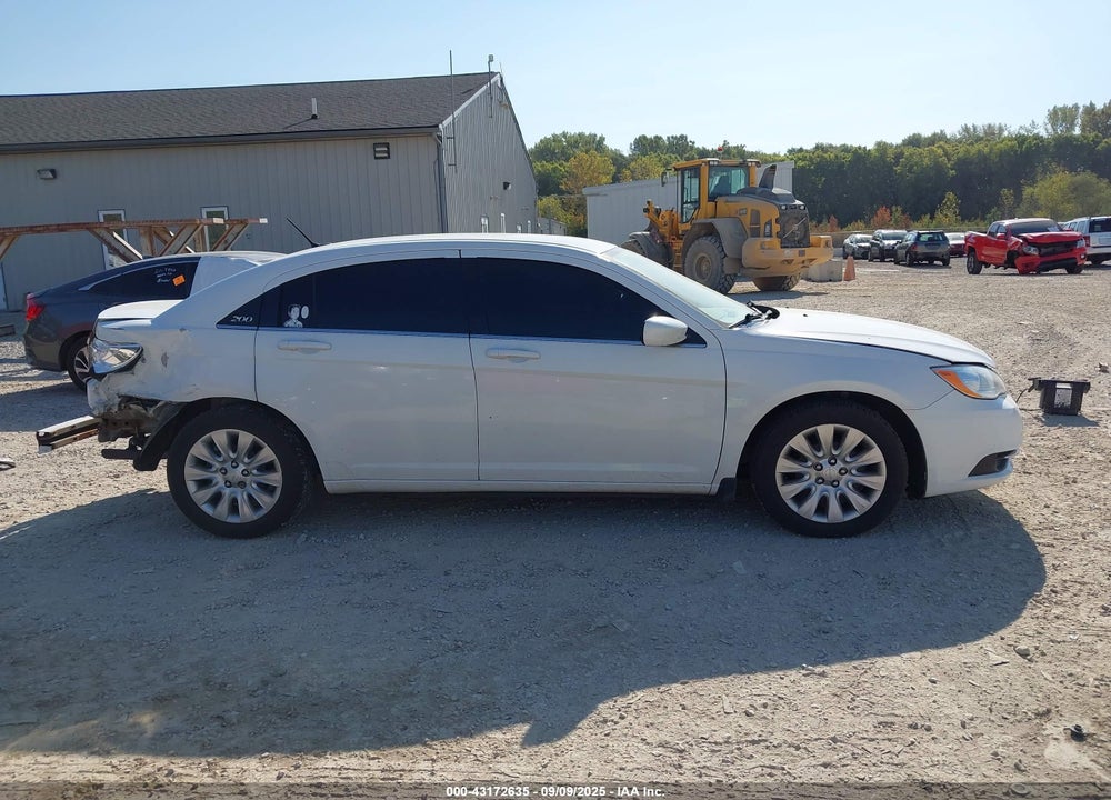 2014 CHRYSLER 200 VIN: 1C3CCBAB7EN141212