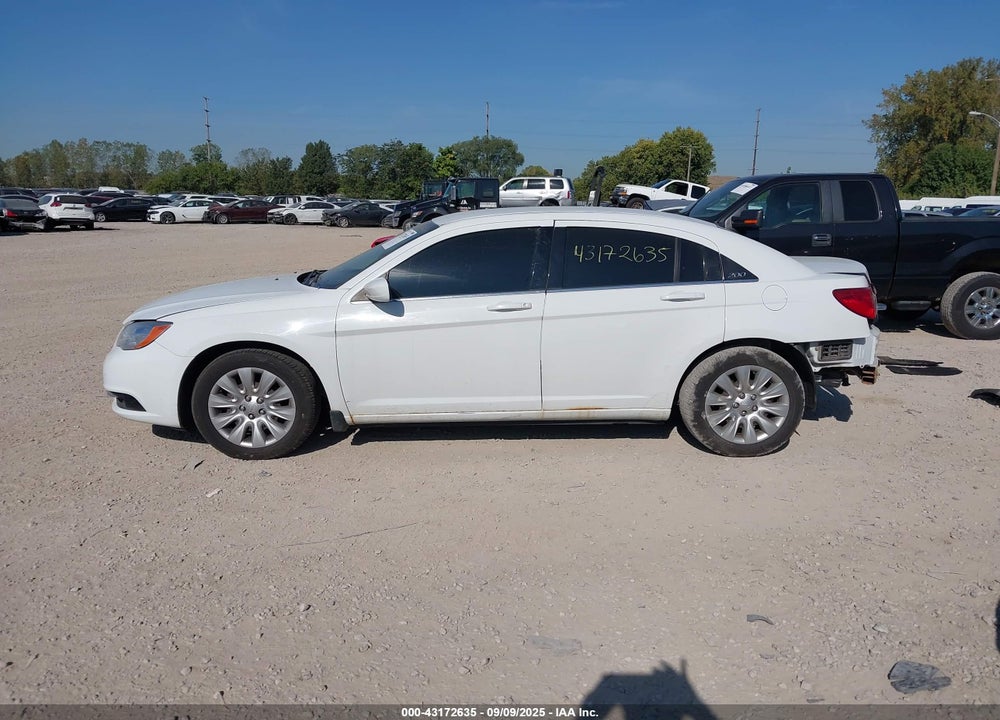 2014 CHRYSLER 200 VIN: 1C3CCBAB7EN141212