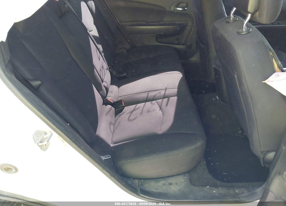 2014 CHRYSLER 200 VIN: 1C3CCBAB7EN141212