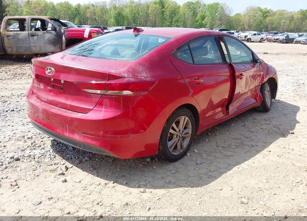 2018 HYUNDAI ELANTRA SEL VIN: 5NPD84LF9JH311738