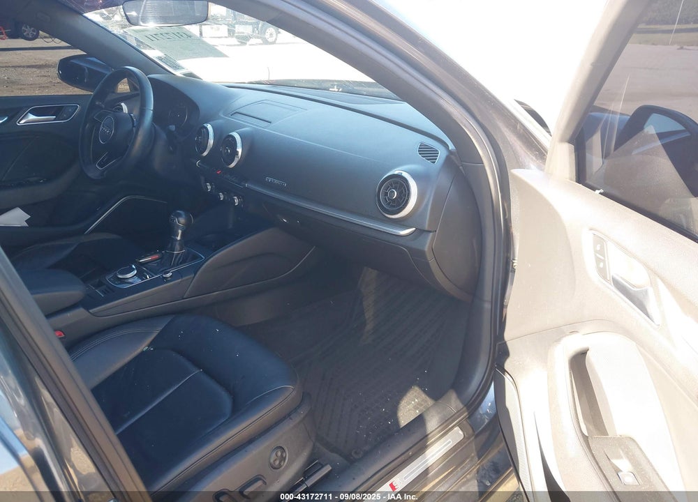 2017 AUDI A3 VIN: WAUJ8GFF1H1074242