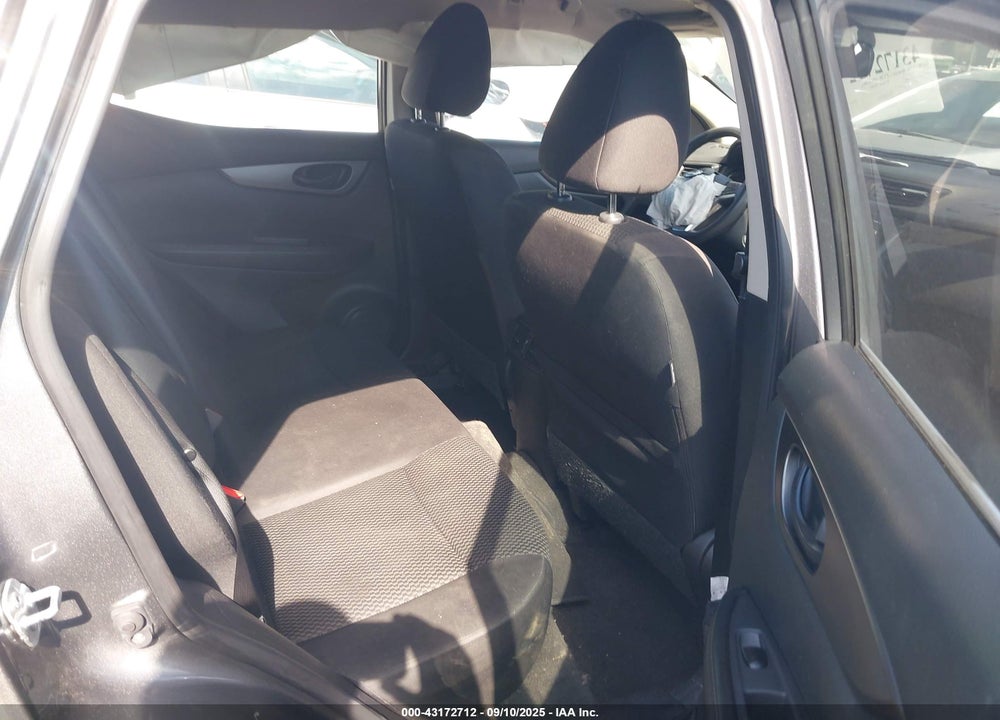 2018 NISSAN ROGUE SPORT S VIN: JN1BJ1CP0JW102985