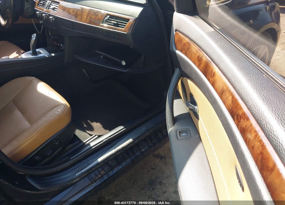 2010 BMW 528I VIN: WBANU5C52AC442029