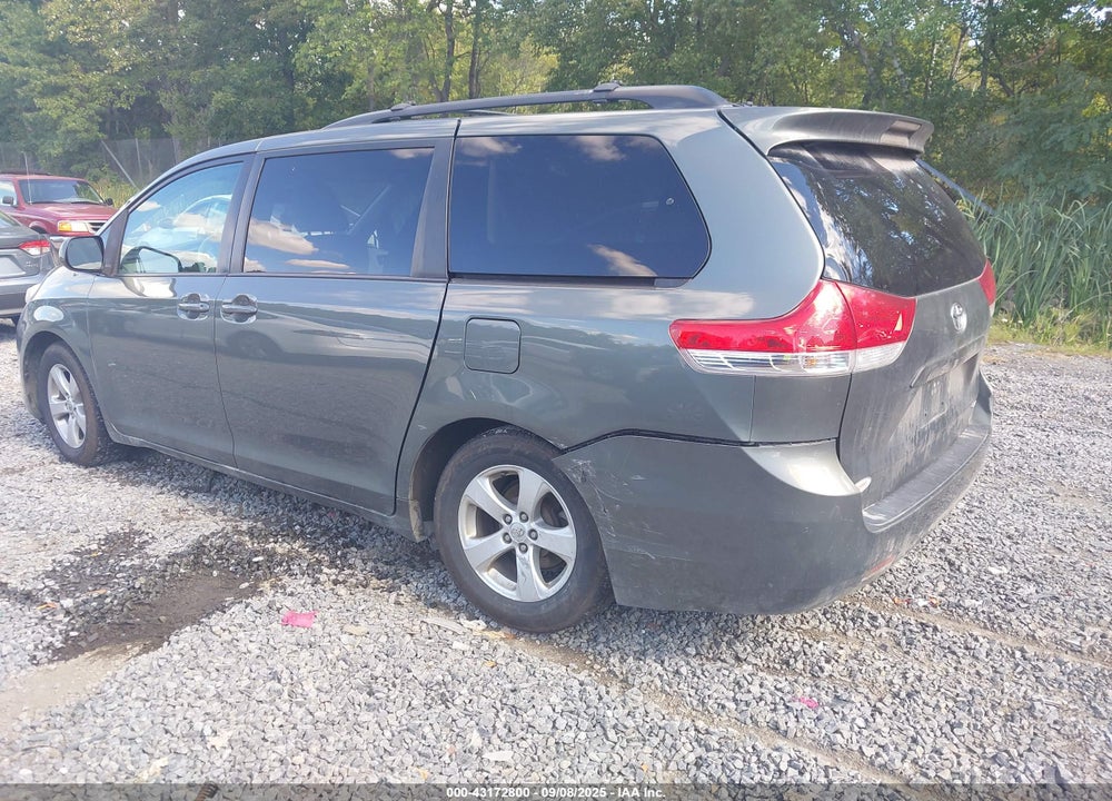 2014 TOYOTA SIENNA LE V6 8 PASSENGER VIN: 5TDKK3DC0ES414876