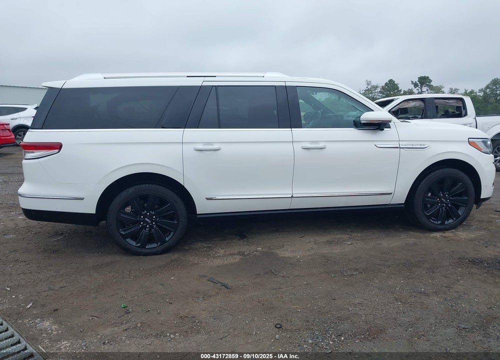 2023 LINCOLN NAVIGATOR RESERVE L VIN: 5LMJJ3LG1PEL00485