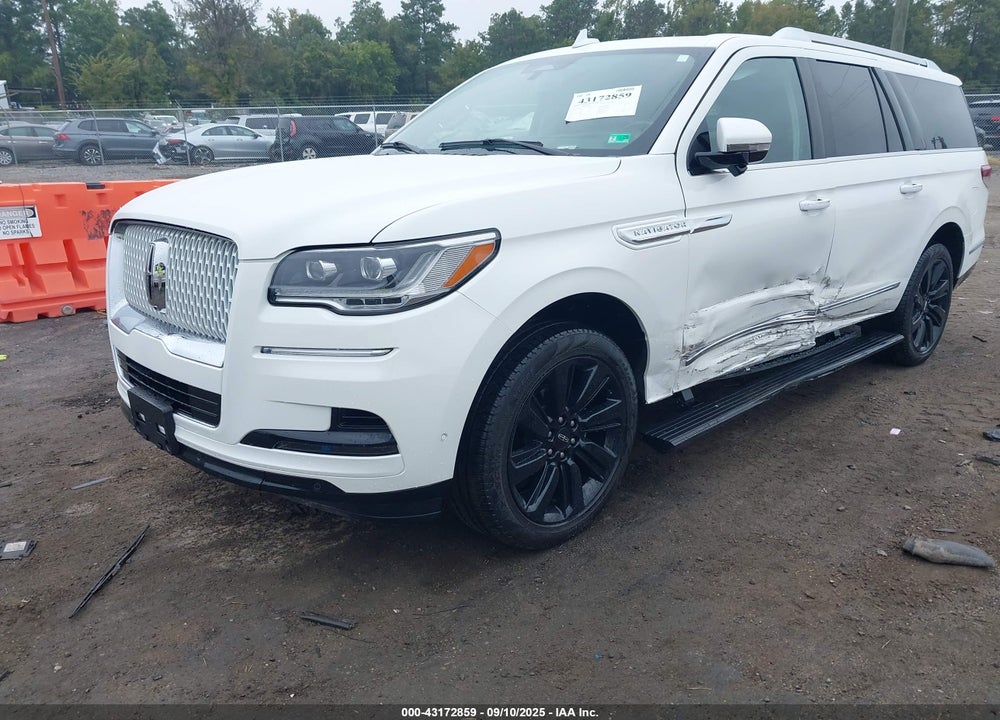 2023 LINCOLN NAVIGATOR RESERVE L VIN: 5LMJJ3LG1PEL00485